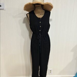 Black Sleeveless Jumpsuit